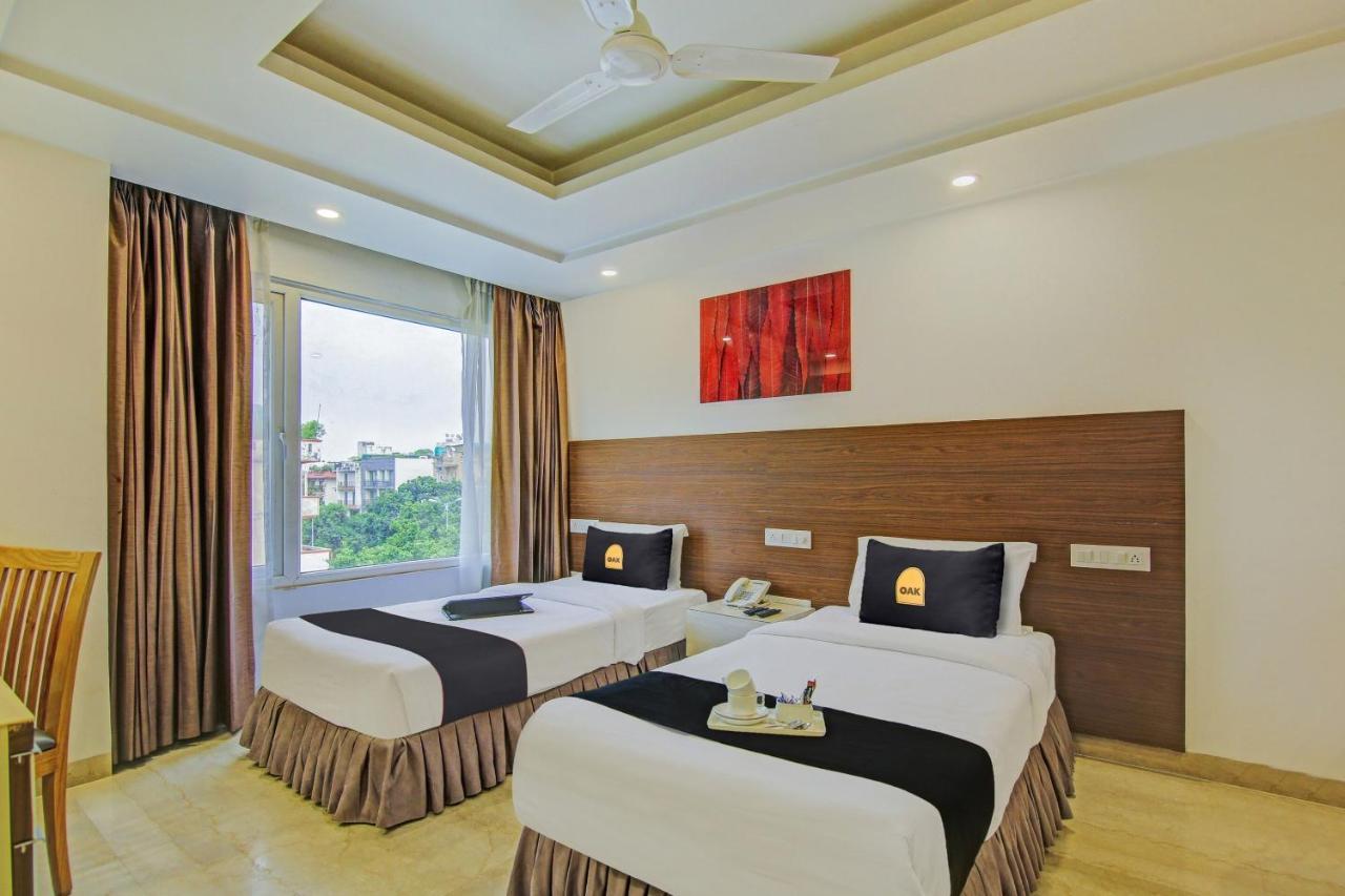 Townhouse Oak Safdarjung Hotel New Delhi Exterior foto