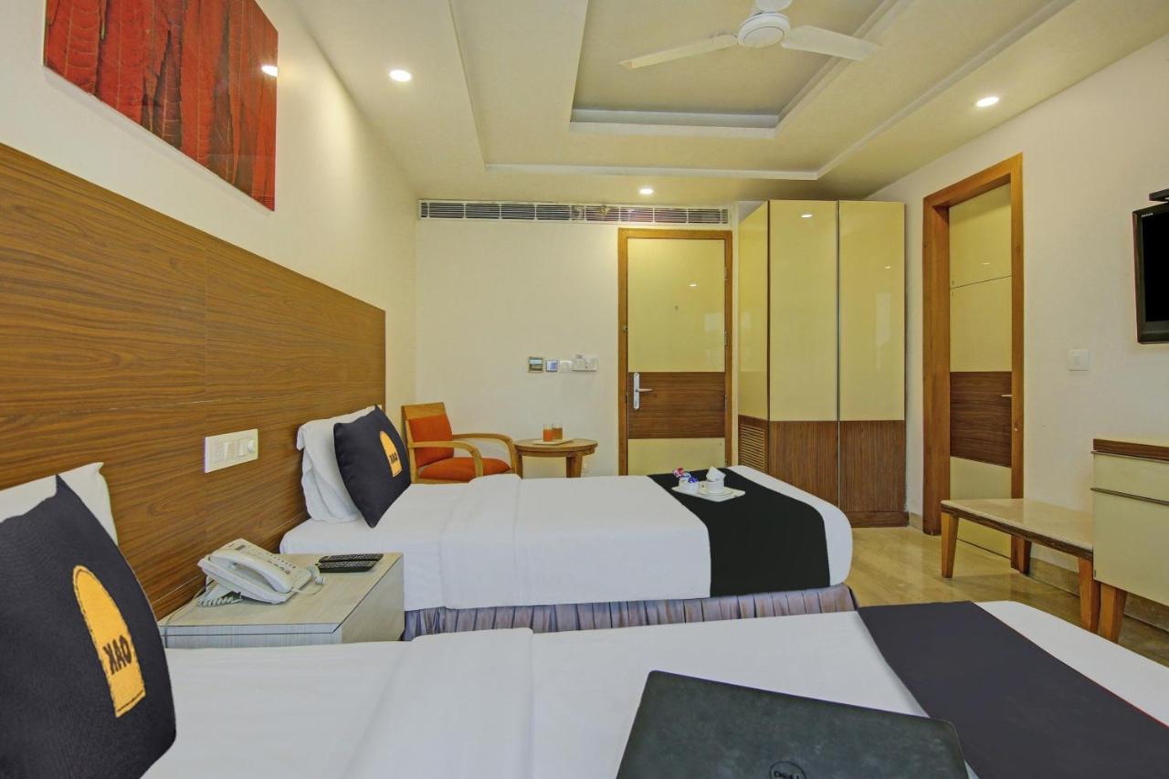 Townhouse Oak Safdarjung Hotel New Delhi Exterior foto