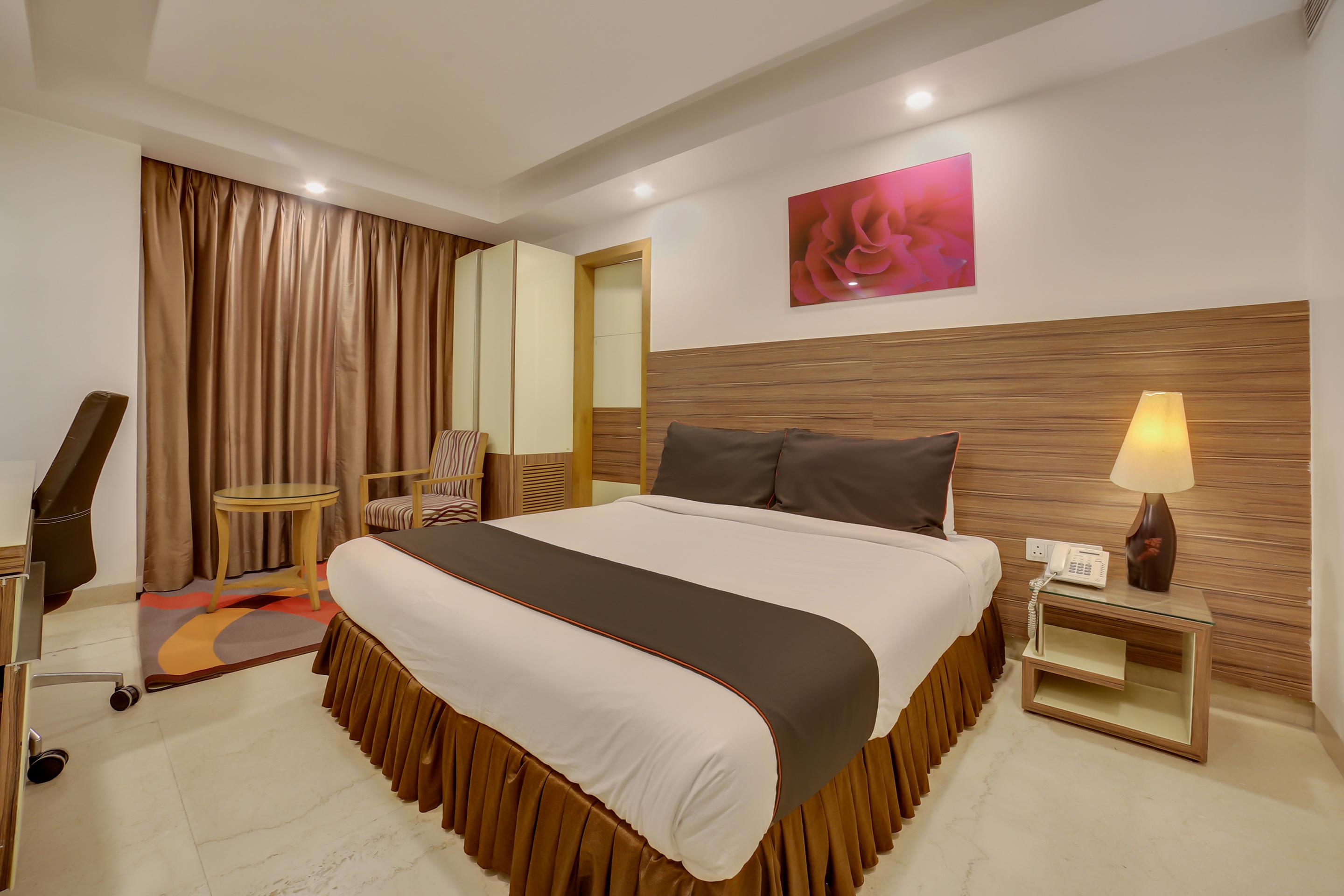 Townhouse Oak Safdarjung Hotel New Delhi Exterior foto