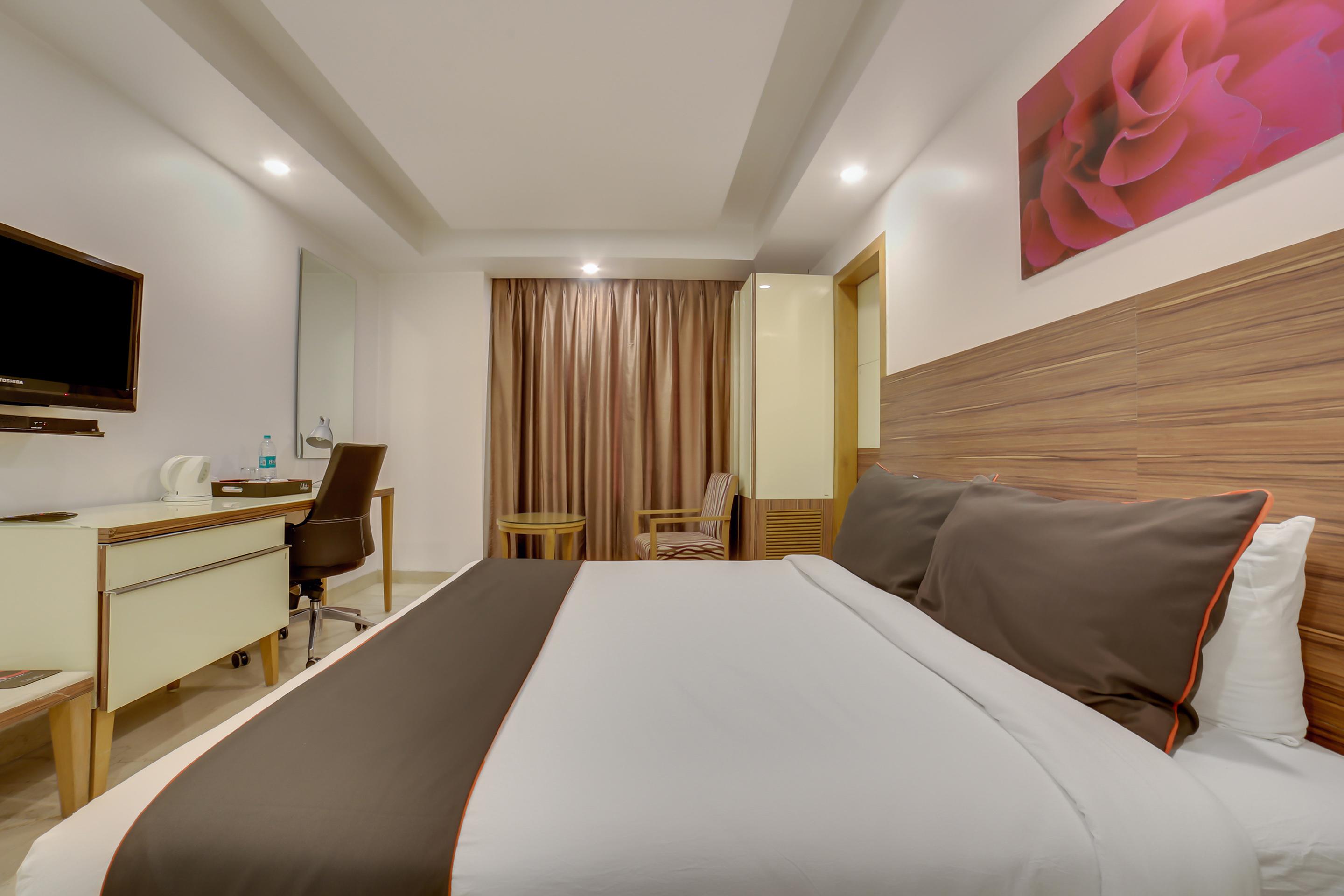 Townhouse Oak Safdarjung Hotel New Delhi Exterior foto