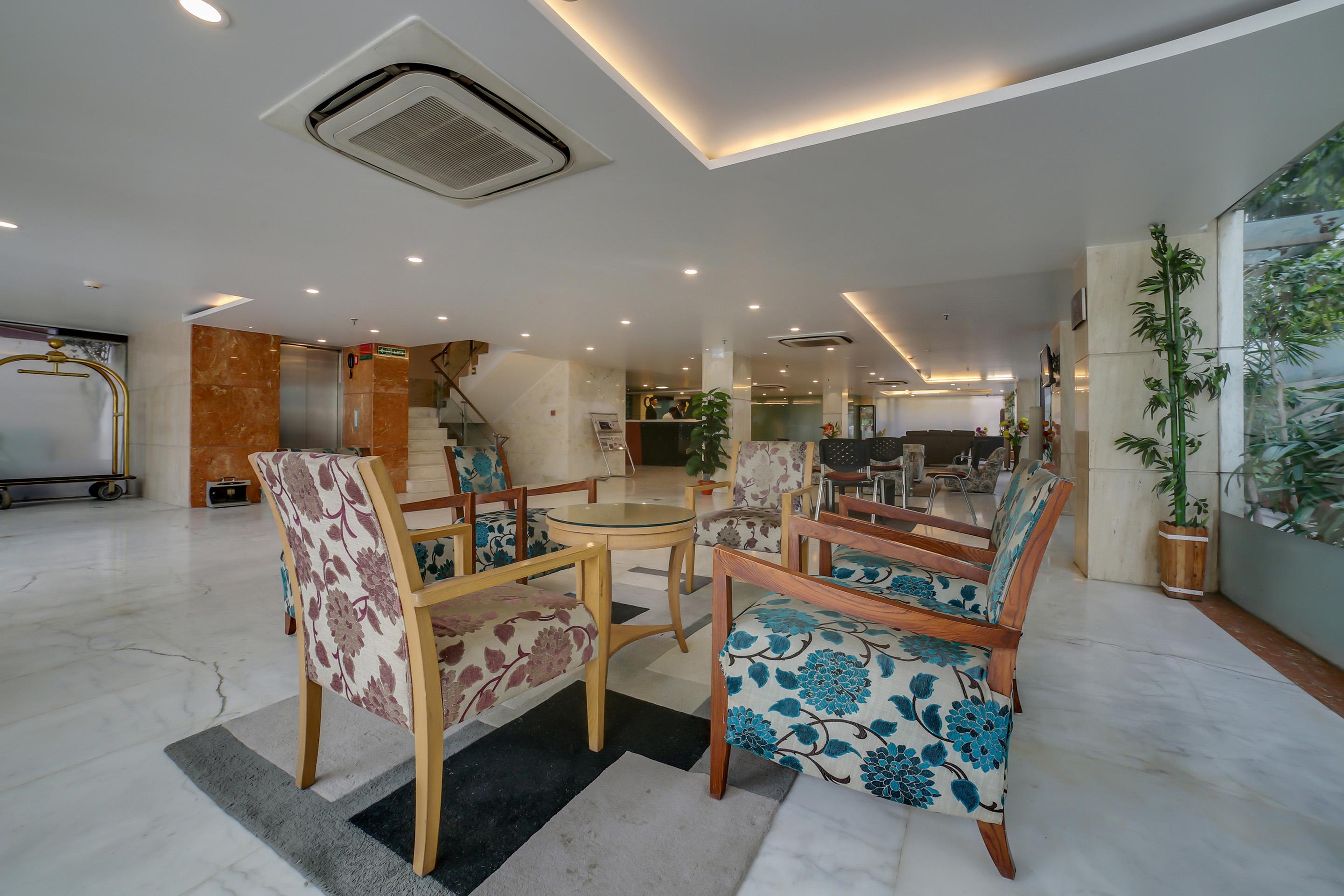 Townhouse Oak Safdarjung Hotel New Delhi Exterior foto